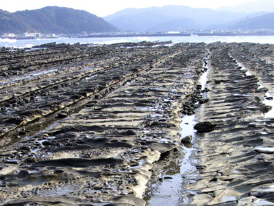 鬼の洗濯岩